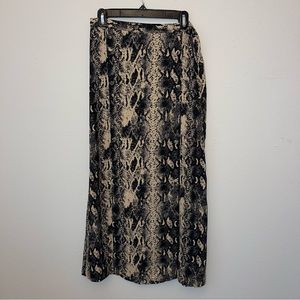 Vero Modo Snake print Maxi skirt.